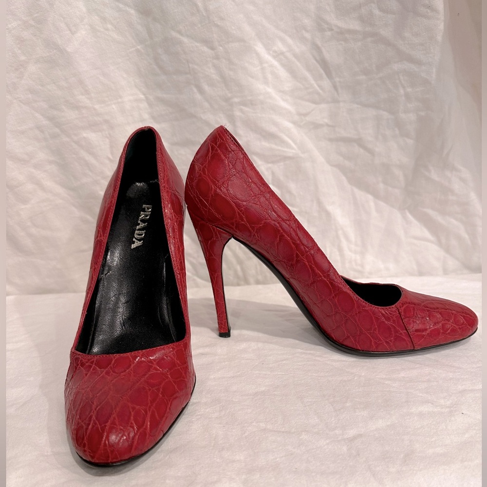Prada red pumps round toe worn only once